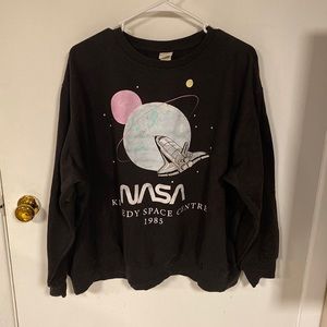 H&M Unisex crewneck
